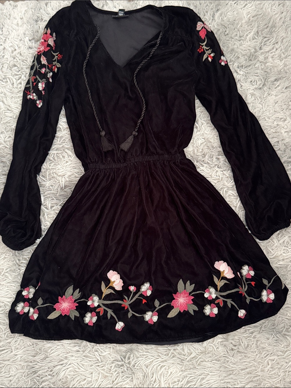 a.n.a Black Velvet Long Sleeve Dress with Pink Floral Embroidery